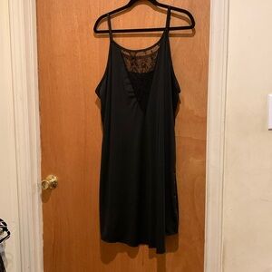 Elegant black Satin Chemise size 4 XL